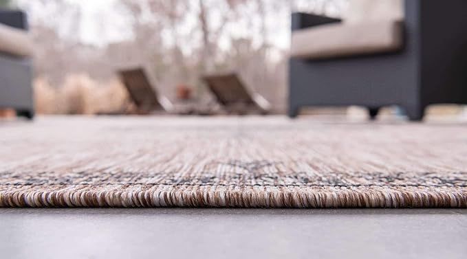 Unique Loom Outdoor Traditional Collection Area Rug - Antique (7' 1" x 10' Rectangle, Beige/ Black)
