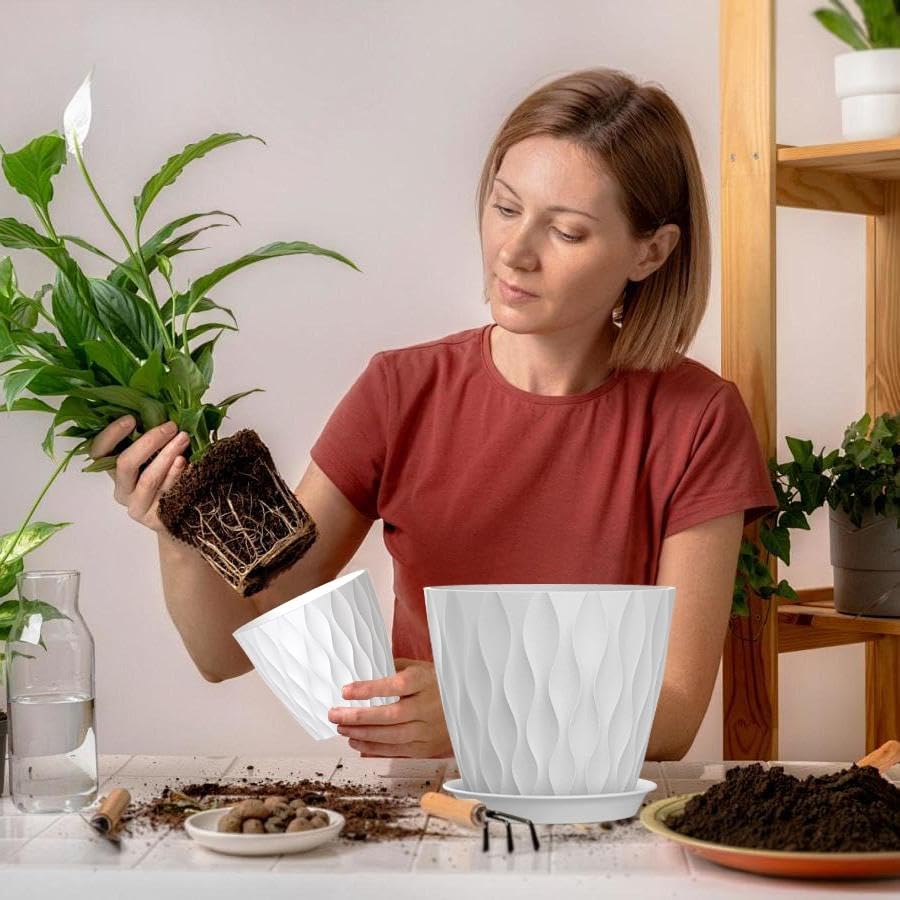 4/4.5/5/5.5/6/6.5/7 Inch Plant Pots,7 Pack Flower Pots with Drainage Holes and Trays,Plastic Planters for Indoor Outdoor Plants Growth,White