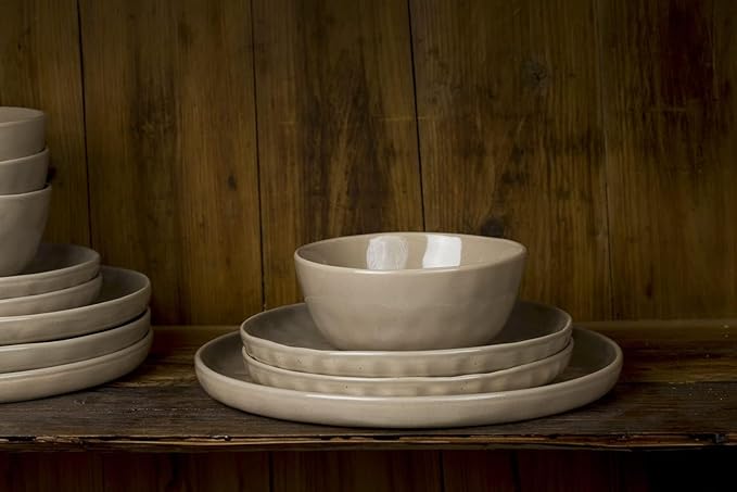 Famiware Mars Plates and Bowls Set, 24 Pieces Dinnerware Sets, Dishes Set for 8, Cinnamon Brown