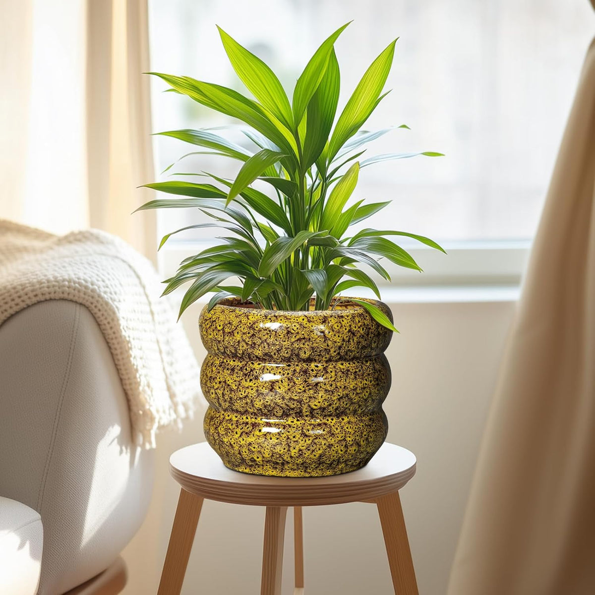 SQOWL Ceramic Planter - 8 Inch Indoor Plant Pot with Drainage Hole, Round Planter for Outdoor Plants, Ceramic Flower Pots, Bubble Planters, Home Room Porch Decor, Plant Lover Gifts, Yellow