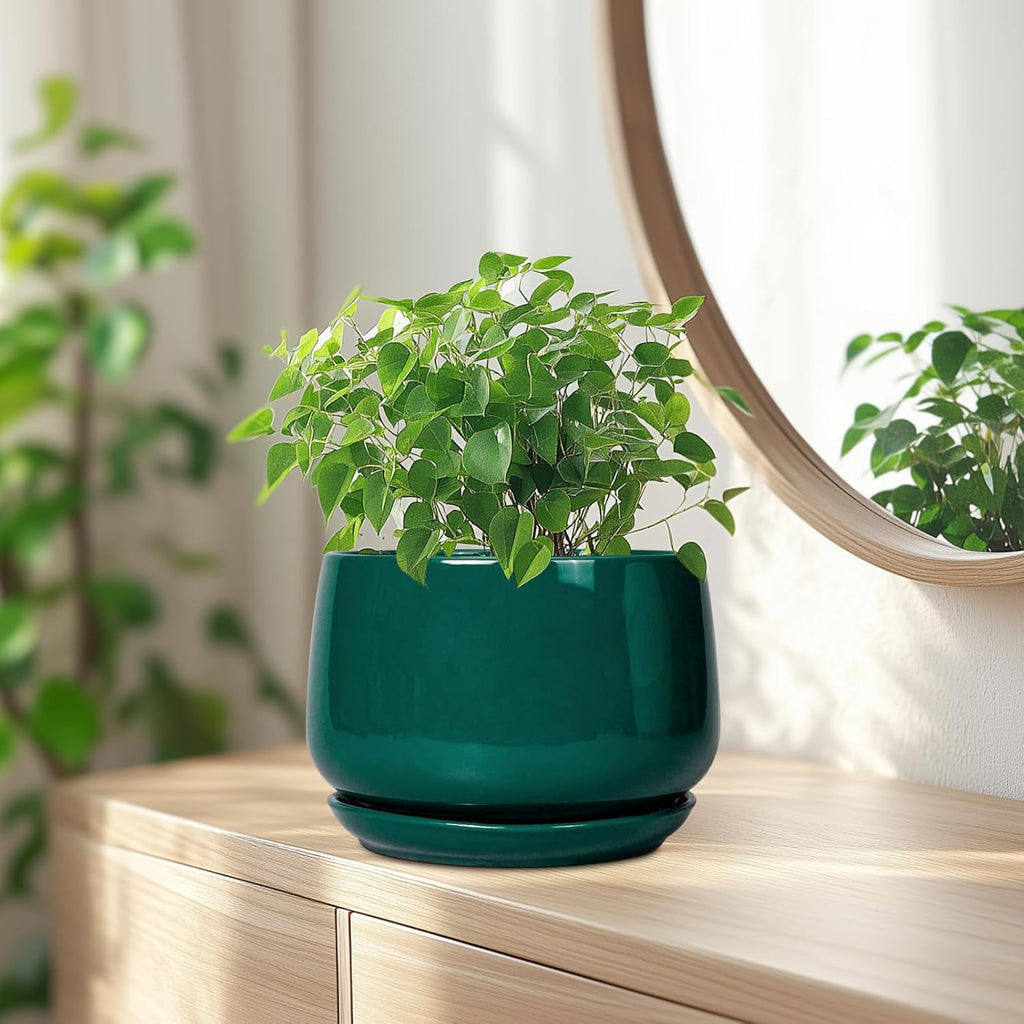 G EPGardening Ceramic Planter for Indoor Plants - 7 Inch Plant Pot, Round Planter with Drainage and Saucer, Round Flower Pots for Outdoor, Modern Desk Decor, Gift for Women Men, Green