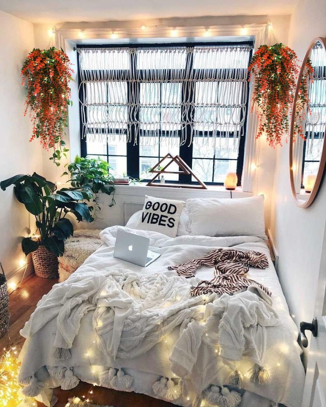 Hanging Decor Faux Plants Outdoor Artificial Hanging Plants Artificial Decor for Outdoors Plants Decor Faux Hanging Plants Fake Plants for Indoor Wall Room Backgarden Yard Front Door Decor(Orange)
