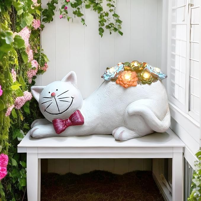 Cat Garden Figurines Outdoor Decor Solar Statue with LED Lights for Patio Lawn Yard Art Decoration Housewarming Garden Gift