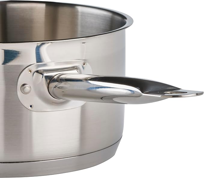 Winware Stainless Steel 3 Quart Sauce Pan with Cover