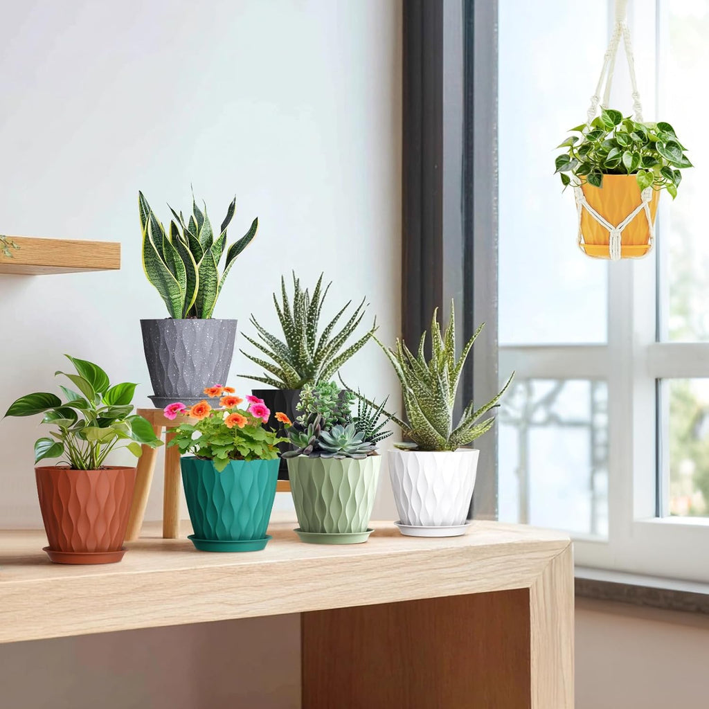 7 inch Plant Pots for Indoor Outdoor Plants, 5 Pack Thick Flower Pots with Drainage Holes and Saucers, 3D Modern Wave Texture Plastic Planter Nursery Pots, Black with Green Speckles