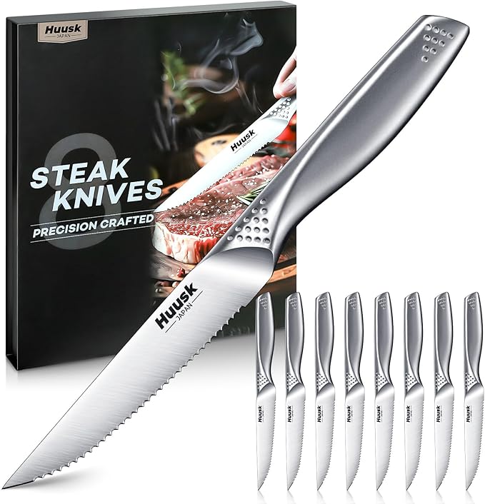 Huusk Serrated Steak Knives Set, 4.5" Japanese Stainless Steel Steak Knives Set of 8, Sharp Dishwasher Safe Dinner Knife for Kitchen Table with Gift Box