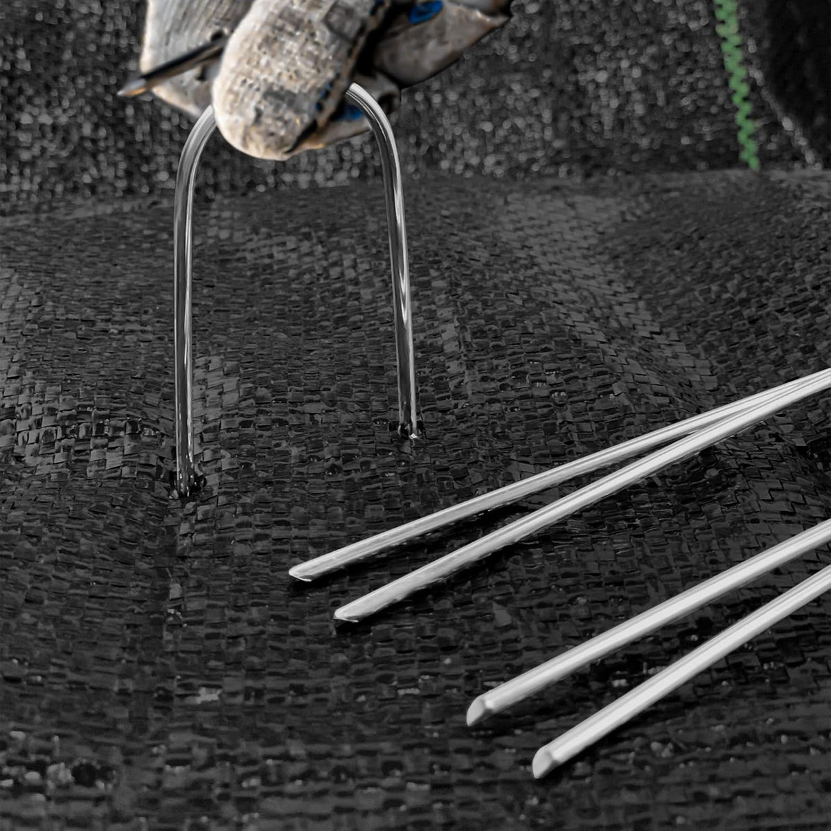 4 Inch 40 Pack 11 Gauge U - Shape Garden Stakes Set: Drip, Line & Irrigation Tubing Stakes, Galvanized Landscape Staples for Tube, Lawns, Weed Barriers, Landscape Fabrics, Irrigation Hose, Floor Mats