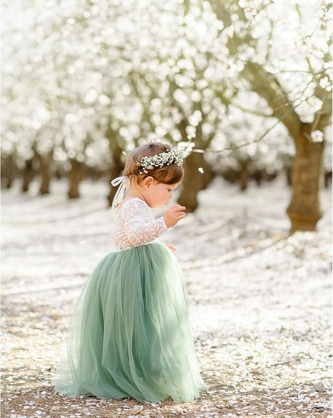 Sage Green Tulle Fabric Rolls 54 Inch by 40 Yards Tulle Bolt Spool for Wedding Decorations DIY Tutu Baby Shower Table Skirt Ceiling Decor Birthday Party Craft Supplies