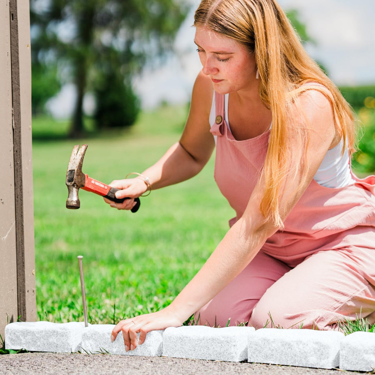Beuta Landscape Edging | Garden Edging Border | No Dig Faux Stone Bricks & Spikes for Lawn Edging, Flower beds, Pathways & Yards – 4 Packs | Each Pack Has 6 Bricks 48" Lx 4" W x 2.25" H|Limewash