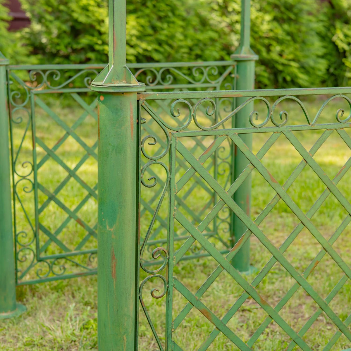 9.5ft T Iron Garden Arch with Embellished Trellis London 1820" (Antique Green)
