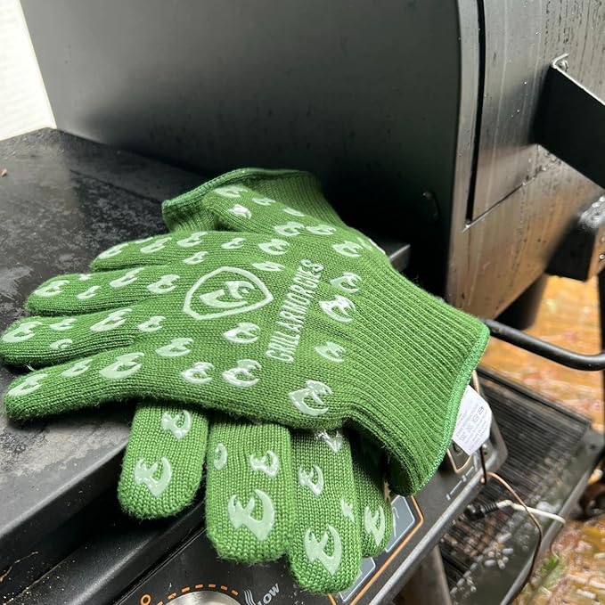 Glow in The Dark BBQ Gloves 932°F Extreme Heat & Cut Resistant Oven Mitts with Fingers – Cooking, Grilling, Baking – Accessory for Smoker, Cast Iron, Fire Pit, Camping, Fireplace