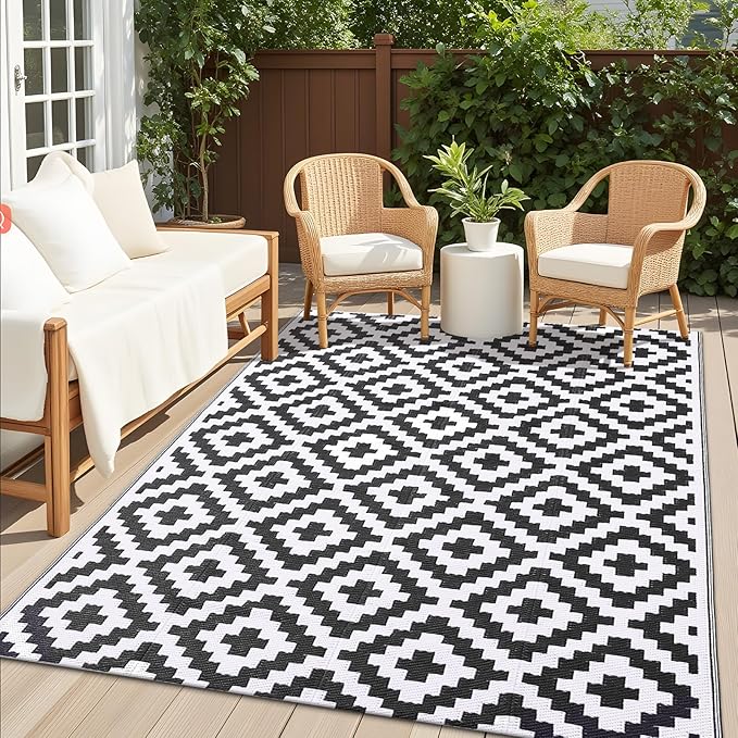 OLANLY Waterproof Outdoor Rug 5x8 ft, Outdoor Plastic Straw Rug for Camping, RV Mat Outside, Indoor Outdoor Carpet for Porch, Deck, Backyard, Balcony, Picnic, Black & White