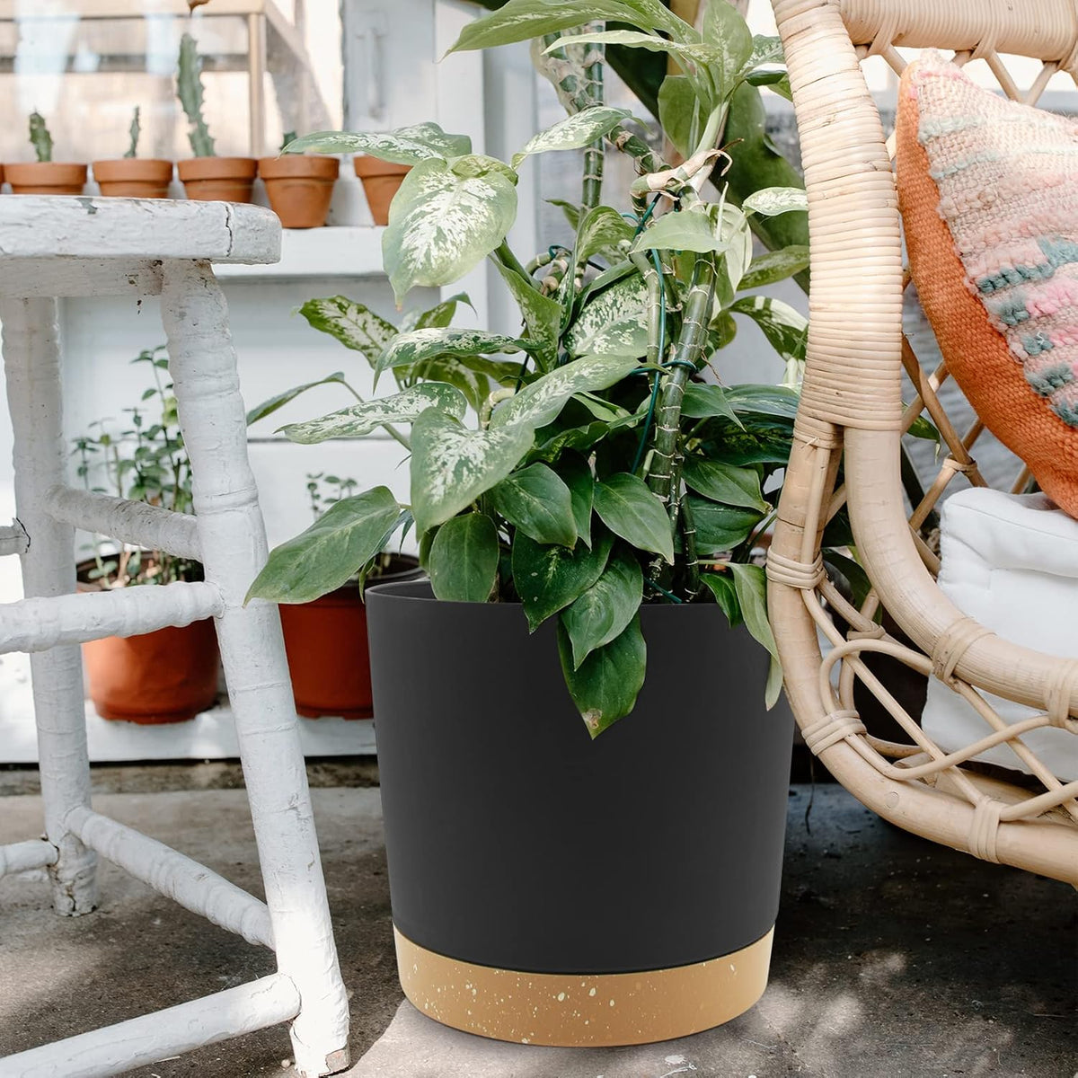 QCQHDU 12 inch Plant Pot, 2 Pack Planters for Indoor Plants with Drainage Holes & Saucer, Outdoor Flower Pots Home Garden Modern Decor