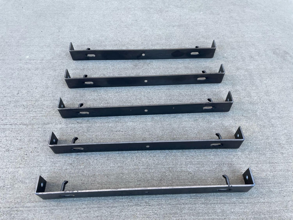 Sandbaggy 10" x 1 ⅛" Concrete Spreader Cleats - 1 ⅛" Plywood - Form Clips - Black Annealed Steel - Maintains Consistent 10 inch Wall Thickness (10" Wall, 1-1/8" Ends, 20, Count)