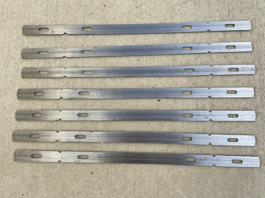 Sandbaggy 12" X Flat Ties for Concrete Forms - 11 Gauge Steel - Wall Ties Compatible with Standard Wedge Bolts - Space and Secure Modular Concrete Forms (12 inch Walls, 200, Count)