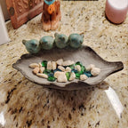 Bird-Feeder Wild Bird-Bath Bowl Outdoors - Garden Decor Polyresin Birds on Leaf 12.4 * 7.5 * 4.1 Inch-Newman House Studio