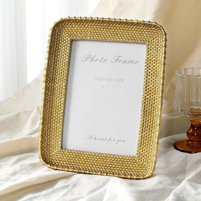 Cuspin Vintage Gold 5x7 Picture Frame, Gold Metal Rattan Textured Hand-Crafted Photo Frame with Glass Front Antique Picture Frame for Tabletop Display & Wall Display, Retro Design Home Decor
