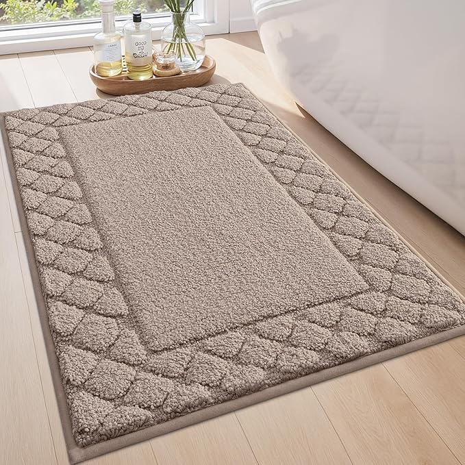 LUMI Bathroom Rugs, Ultra Soft Absorbent Bath Mat for Shower, Non Slip Washable Bath Rugs with Rubber Backing, Microfiber Plush Quick Dry Floor Mat for Bathtub, Floor, Brown, 17x30