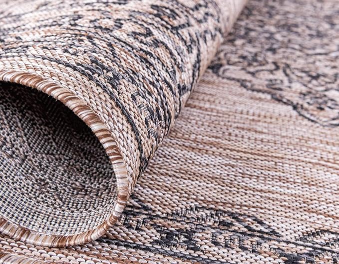 Unique Loom Outdoor Traditional Collection Area Rug - Antique (4' 1" Round, Beige/ Black)
