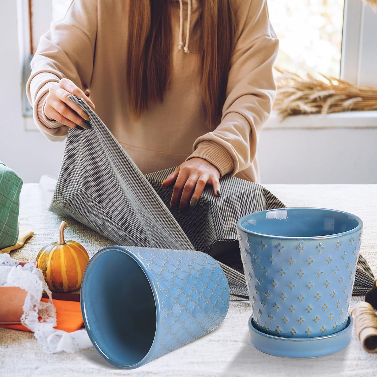 Plant Pots, 5 Inch Pots for Indoor Plants, Planters with Drainage Hole and Saucer, Ceramic Flower Pots Desktop Office Windowsill Decoration Gift Set of 4 - Sky Blue