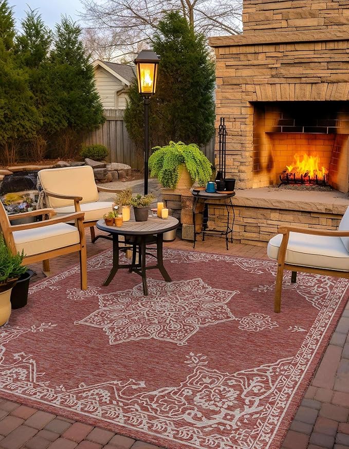 Unique Loom Outdoor Traditional Collection Area Rug - Antique (7' 10" Square Rust Red/Ivory)