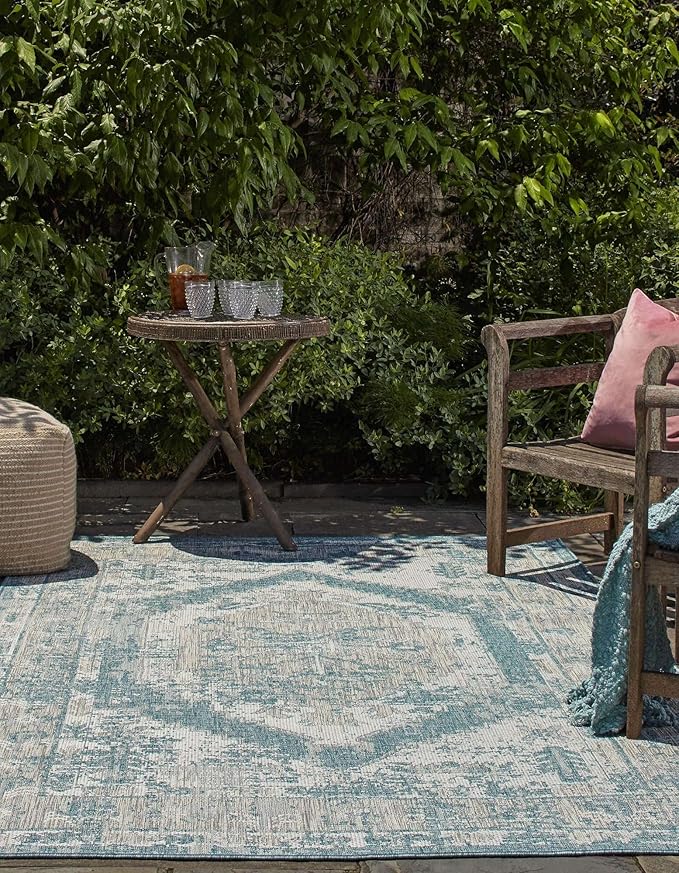 Unique Loom Outdoor Traditional Collection Area Rug - Valeria (2' 2" x 3' 1" Rectangle, Aqua/ Ivory)
