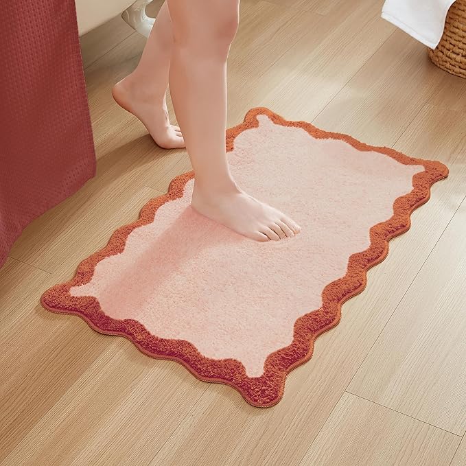 MONDAY MOOSE Bath Mat with Scalloped Wavy Ripple Design, Microfiber Absorbent Non Slip Tufted Rug for Floor, Shower or Kitchen (16x24 inch, Blush)