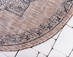 Unique Loom Outdoor Traditional Collection Area Rug - Antique (4' 1" Round, Beige/ Black)
