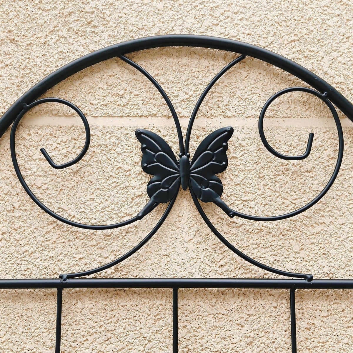 4 Pack Garden Trellises with Black Metal Coating, Trellis for Climbing Plants Outdoor, Roses, Vegetables, Vines, Cucumbers-19.7×71 inches.