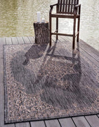 Unique Loom Outdoor Traditional Collection Area Rug - Antique (6' 1" x 9' Rectangle, Charcoal Gray/ Natural)